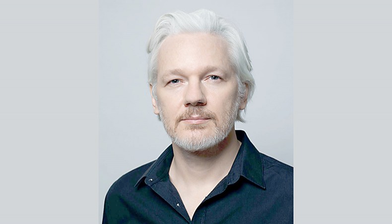 Assange Faces Wait For US Extradition Ruling