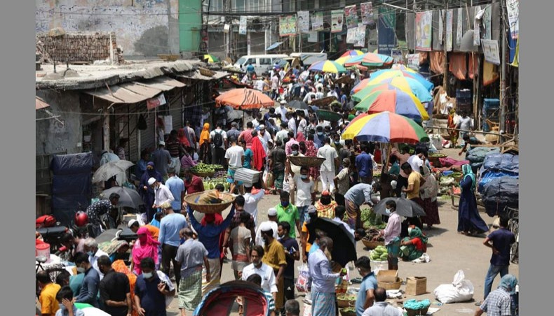 Roads empty, kitchen markets crowded as Bangladesh curbs kick in