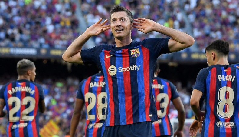 New Age | Lewandowski bags double for Barca, Benzema strikes late for Real