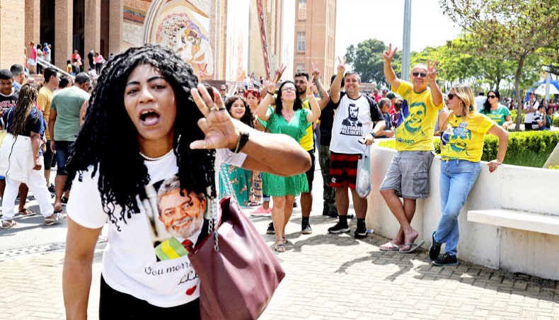 Leftwing Brazilians hope to reclaim football jersey from Bolsonaro