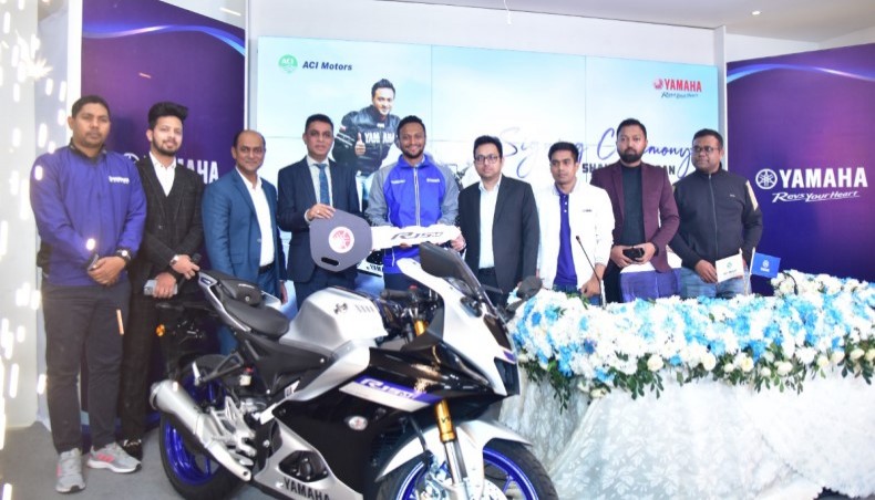 aci motors yamaha showroom in tejgaon