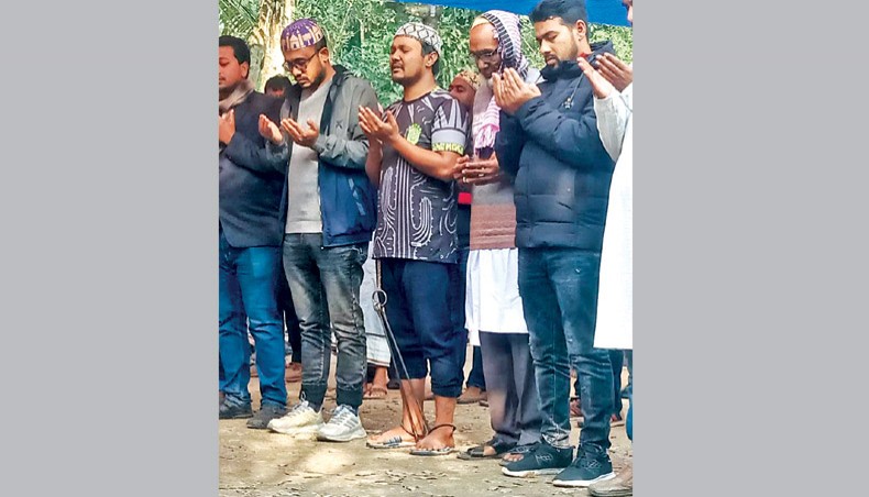 JCD leader attends father’s janaza with bar fetters