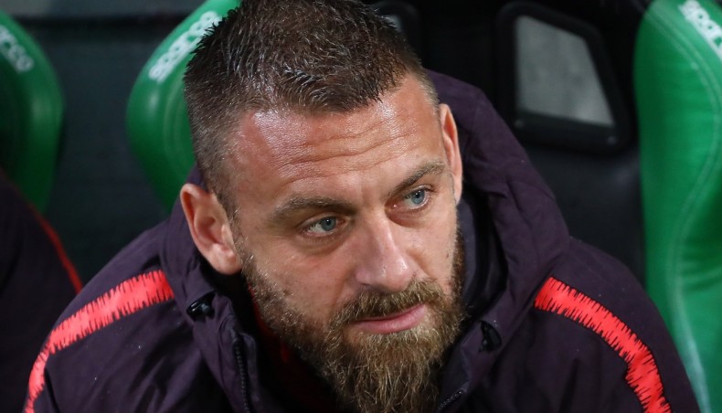 De Rossi succeeds sacked Mourinho at Roma